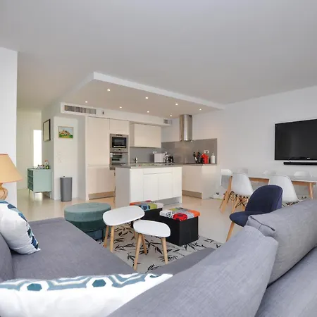 Awesome In With Wifi * Antibes